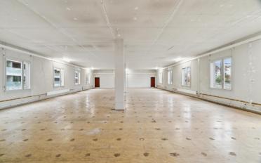 Commercial - image - 4