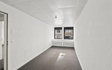 Office - image - 5