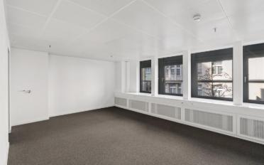 Office - image - 4