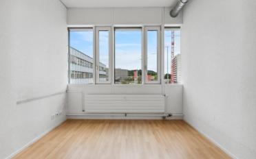 Office - image - 3