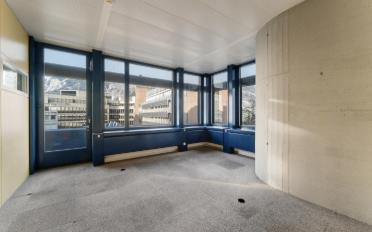 Office - image - 8