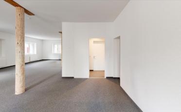 Commercial - image - 3
