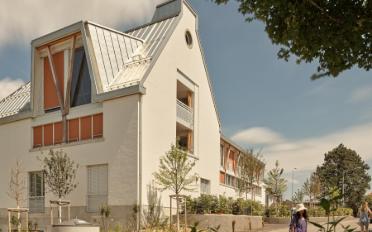 Duplex 4.5 pièces - image - 1