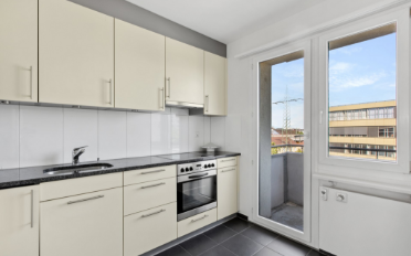Apartment 4 rooms - image - 3