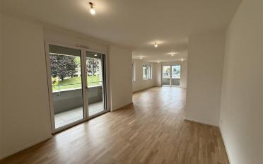 Office - image - 4