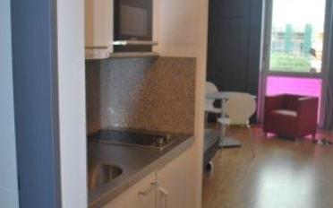 Furnished flat 1.5 rooms - image - 4