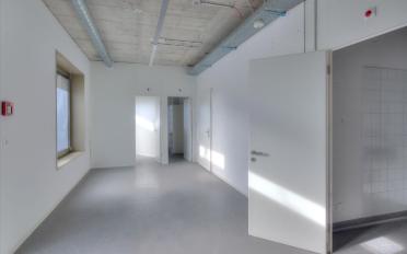 Commercial - image - 8