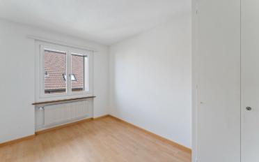 Apartment 4 rooms - image - 3