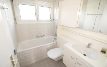 Apartment 4 rooms - image - 11