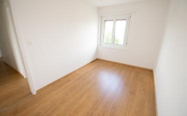 Apartment 4 rooms - image - 9