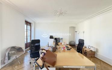 Bureau - image - 1